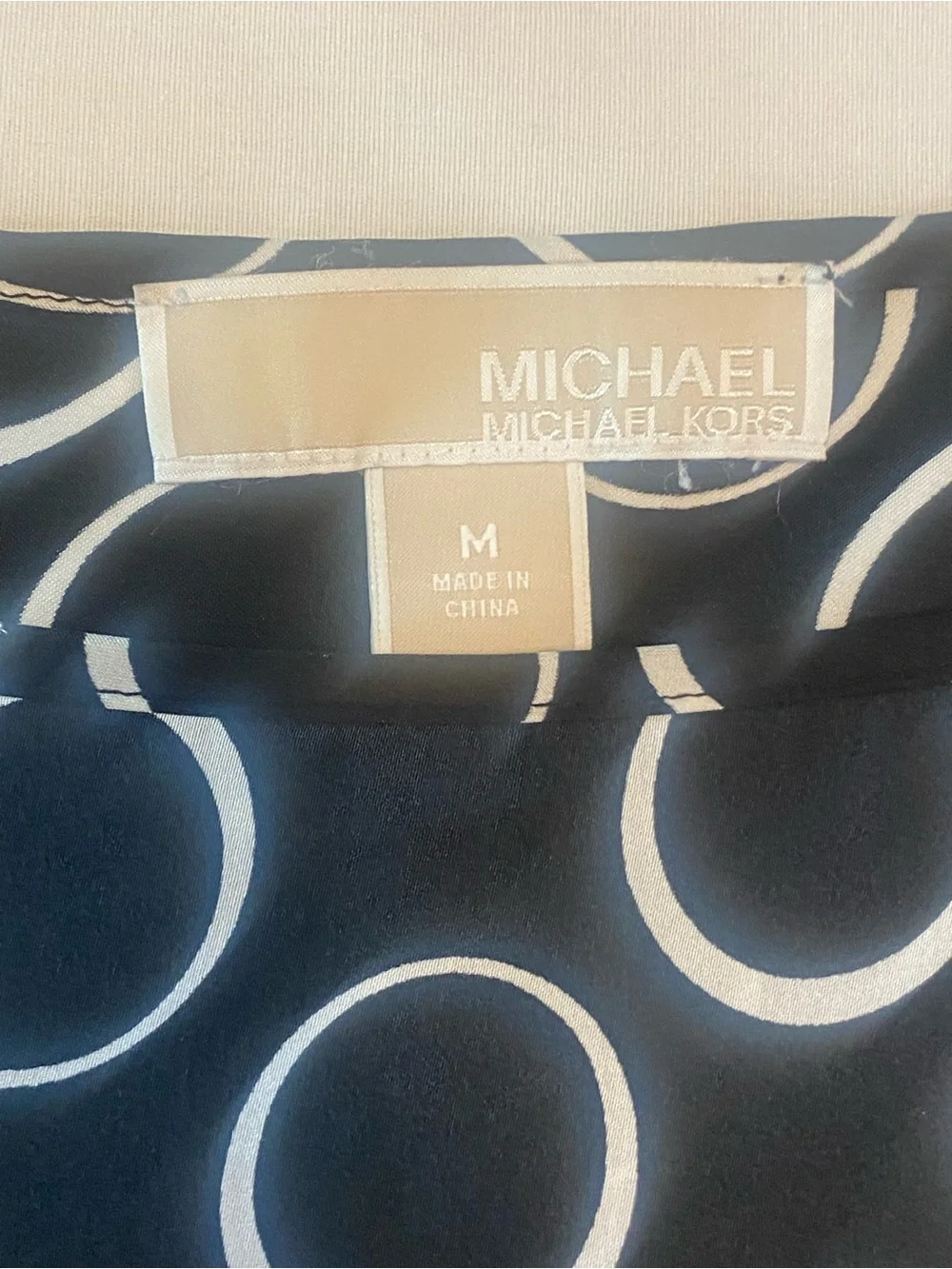MICHAEL Michael Kors Elastic Waist Camp Long Sleeve Sz M Geometric Print Blouse